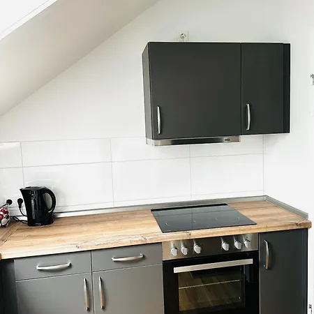 Apartmán Etagen-wohnung Nahe Flughafen Hamburg *